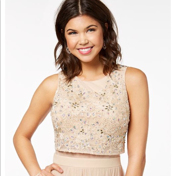 Beautiful prom dress. Worn once to a dinner party. - Picture 3 of 8